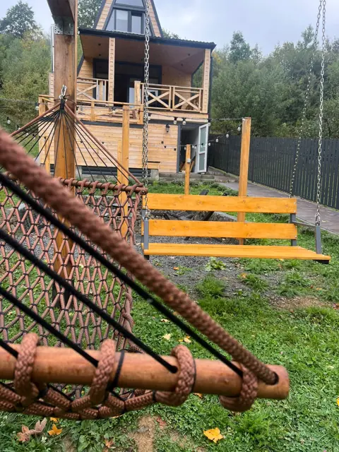 Гамак і будиночок